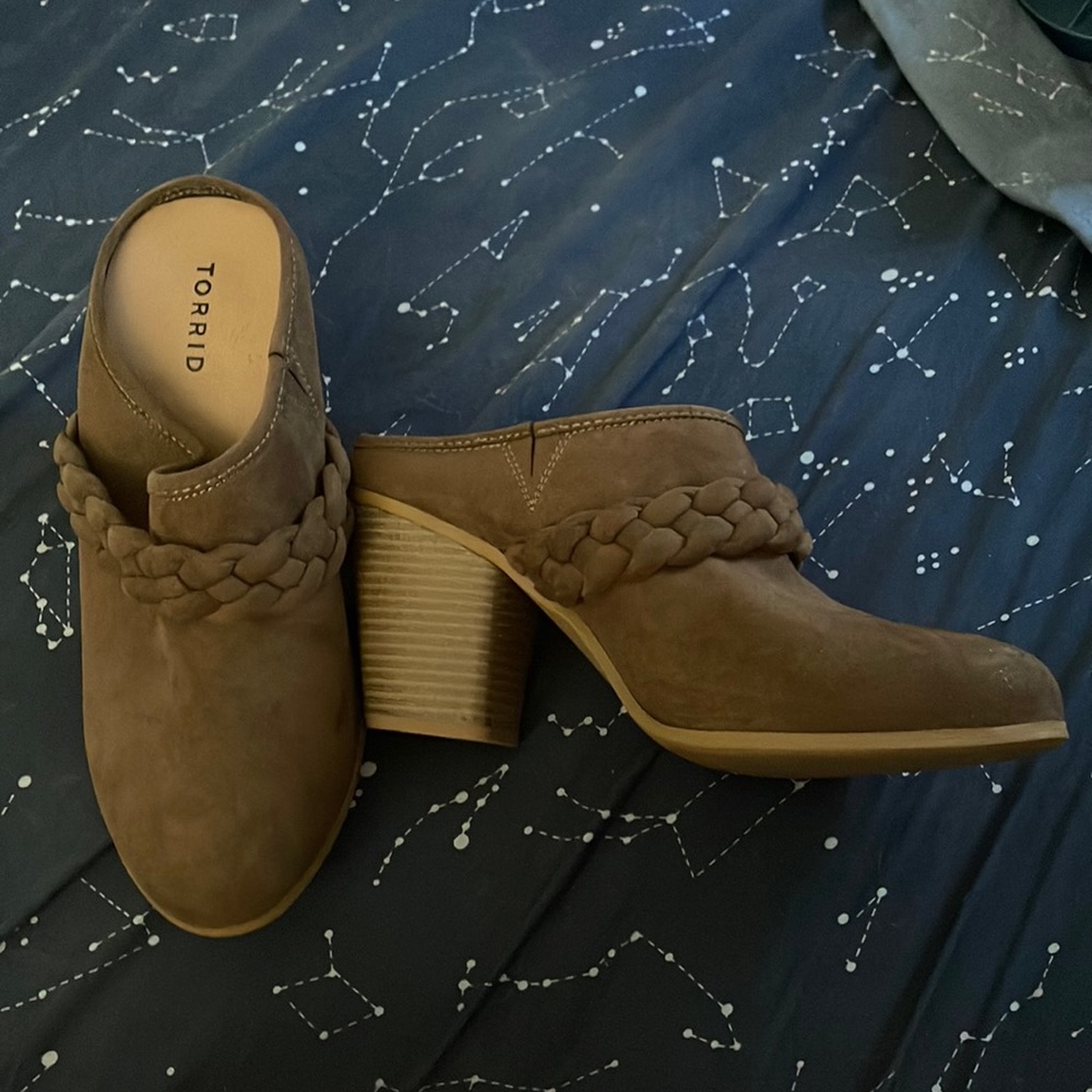 Heeled mules****FINAL MARKDOWN****
